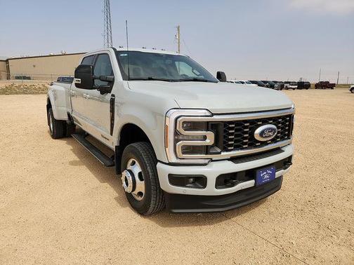 AVALANCHE 2026 Ford F-350 Platinum
