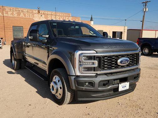 2026 Ford F-450 Platinum