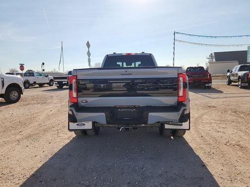 2026 Ford F-450 Platinum