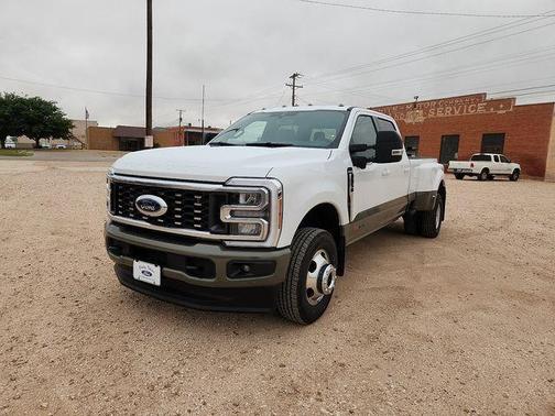 OXFORD WHITE 2026 Ford F-350 King Ranch