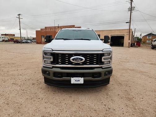 OXFORD WHITE 2026 Ford F-350 King Ranch