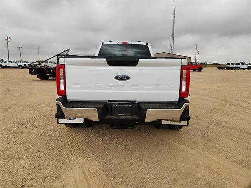 2025 Ford F-350 XLT