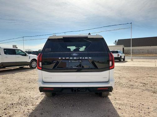 2026 Ford Expedition Max Active 4x4