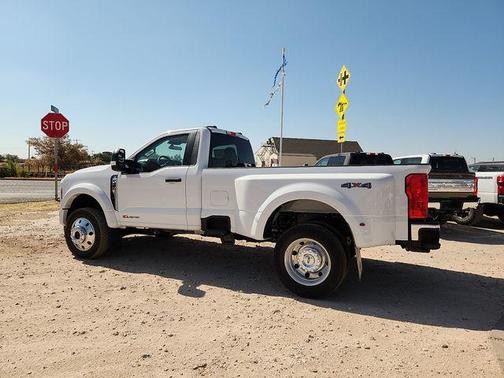 Oxford White 2027 Ford F-450 XL