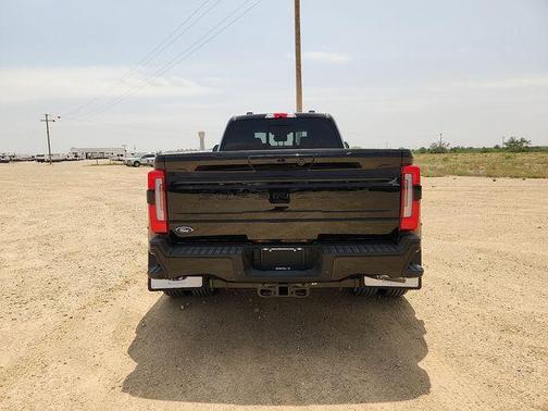 Agate Black Metallic 2026 Ford F-350 Platinum