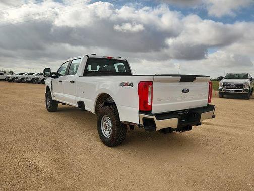 OXFORD WHITE 2026 Ford F-250 XL
