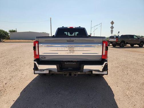 Glacier Gray Metallic TriCoat 2026 Ford F-350 King Ranch