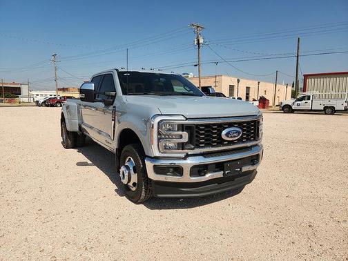 Glacier Gray Metallic TriCoat 2026 Ford F-350 King Ranch
