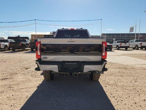 2026 Ford F-250 Platinum