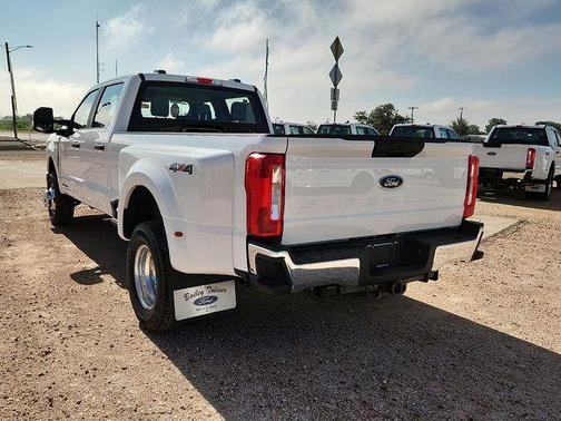 Oxford White 2026 Ford F-350 XL