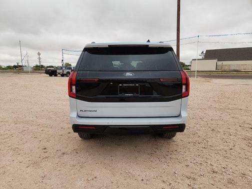 Space Silver Metallic 2026 Ford Expedition Platinum