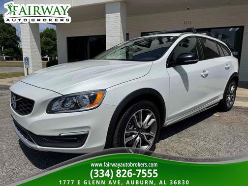Crystal White Pearl Metallic 2018 Volvo V60 Cross Country T5