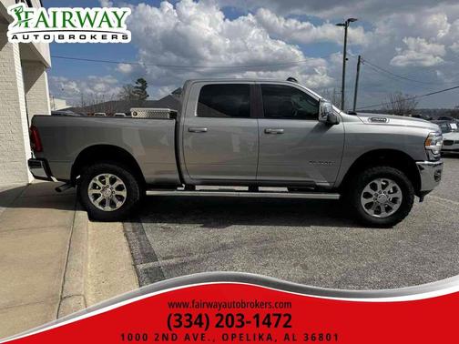 2023 RAM 2500 Laramie Crew Cab 4x4 6'4' Box