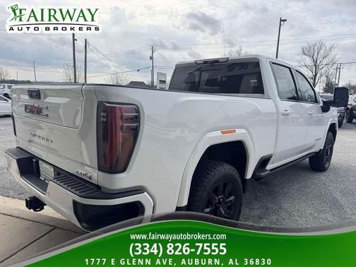 Summit White 2024 GMC Sierra 2500 AT4