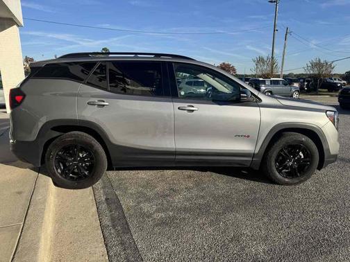 2023 GMC Terrain AWD AT4