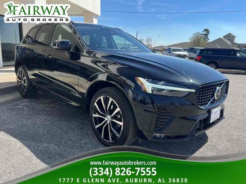 2023 Volvo XC60 B5 Plus Dark Theme