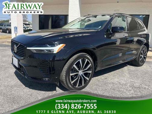 2023 Volvo XC60 B5 Plus Dark Theme