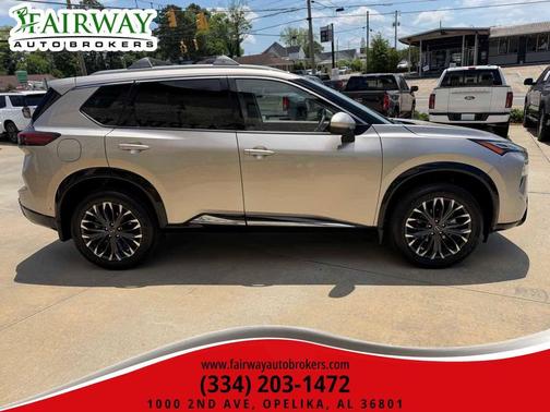 Champagne Silver Metallic 2026 Nissan Rogue Platinum