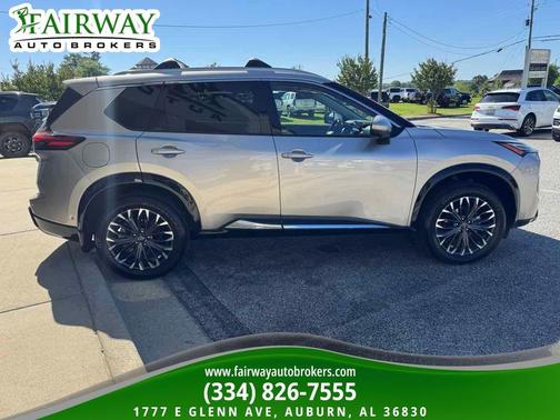 Champagne Silver Metallic 2026 Nissan Rogue Platinum