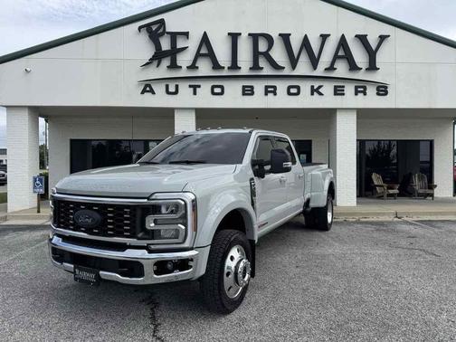 Avalanche 2026 Ford F-450 Lariat