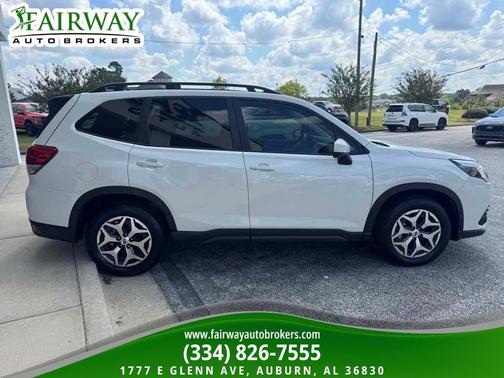 Crystal White Pearl 2024 Subaru Forester Premium