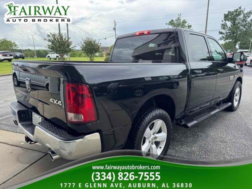Diamond Black Crystal Pearlcoat 2023 RAM 1500 Tradesman