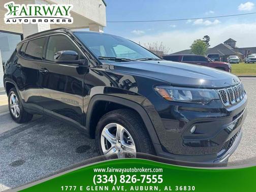 Diamond Black Crystal Pearlcoat 2023 Jeep Compass Latitude