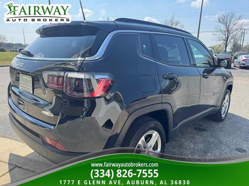 Diamond Black Crystal Pearlcoat 2023 Jeep Compass Latitude