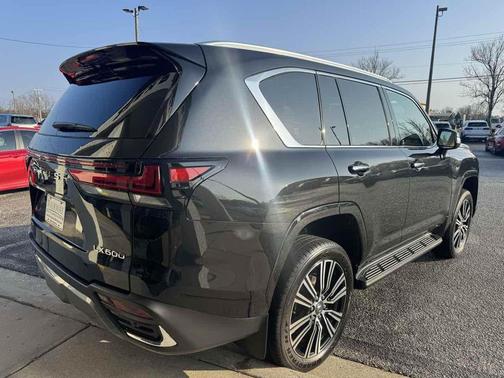 2025 Lexus LX 600 Luxury