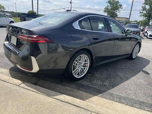 Dark Graphite Metallic 2024 BMW 530 i