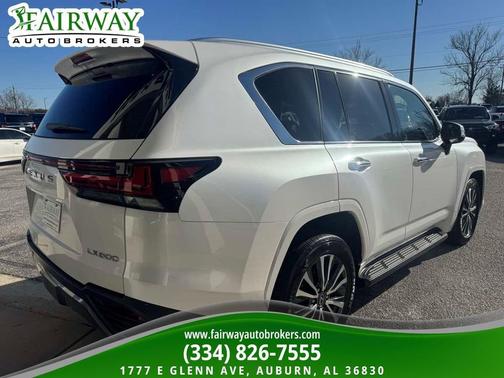 Eminent White Pearl 2024 Lexus LX 600 Premium
