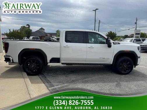 Summit White 2025 GMC Sierra 2500 AT4