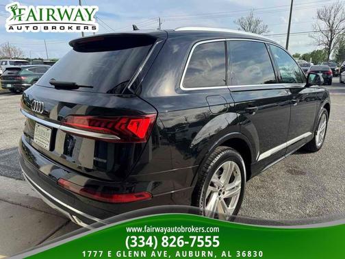 Mythos Black Metallic 2023 Audi Q7 55 Premium Plus