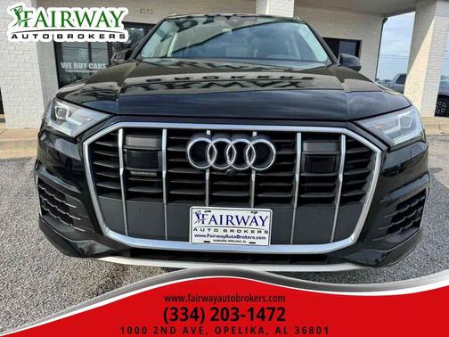 Mythos Black Metallic 2023 Audi Q7 55 Premium Plus