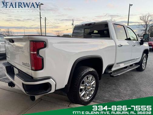 Summit White 2024 Chevrolet Silverado 2500 High Country