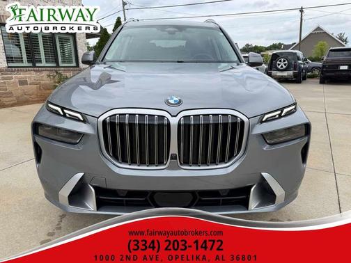 Skyscraper Grey Metallic 2025 BMW X7 xDrive40i
