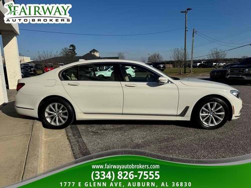 2018 BMW 740 740i