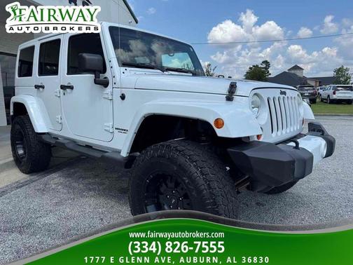 Bright White Clearcoat 2012 Jeep Wrangler Unlimited Altitude