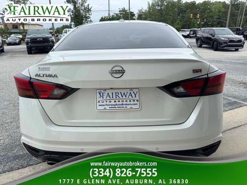 Pearl White Tricoat 2024 Nissan Altima SR FWD