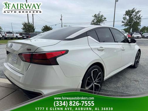 Pearl White Tricoat 2024 Nissan Altima SR FWD