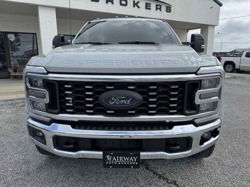 Avalanche 2026 Ford F-450 Lariat