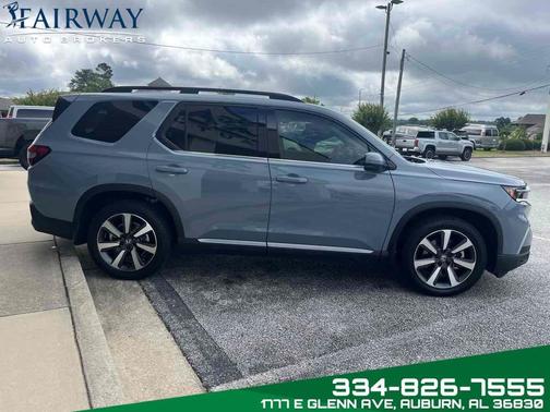 2025 Honda Pilot Touring 8-Passenger