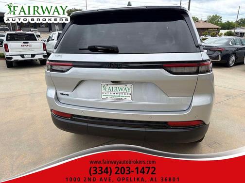 Silver Zynith 2025 Jeep Grand Cherokee Altitude