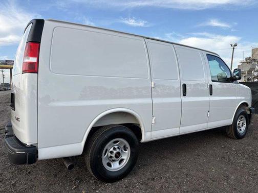 2026 GMC Savana 2500 Work Van