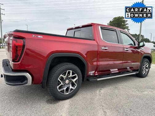 Volcanic Red Tintcoat 2023 GMC Sierra 1500 SLT