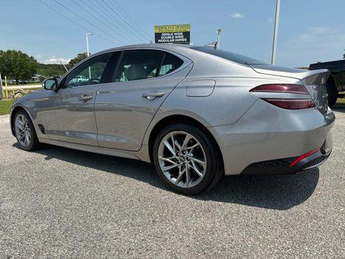 2022 Genesis G70 2.0T RWD