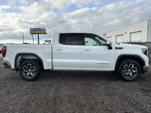 Summit White 2026 GMC Sierra 1500 SLE
