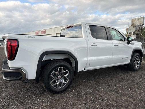 Summit White 2026 GMC Sierra 1500 SLE