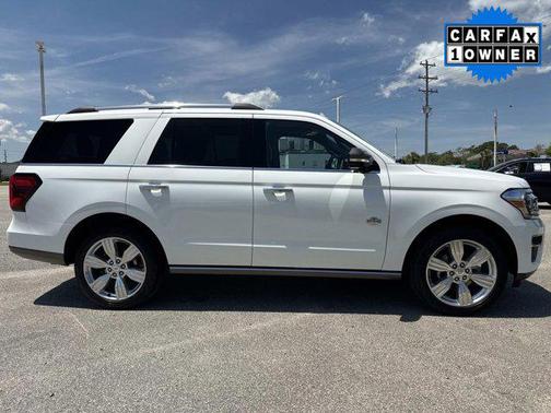Star White Metallic Tri-Coat 2024 Ford Expedition King Ranch