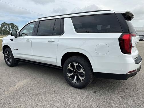 Summit White 2026 GMC Yukon XL 4WD AT4 Ultimate